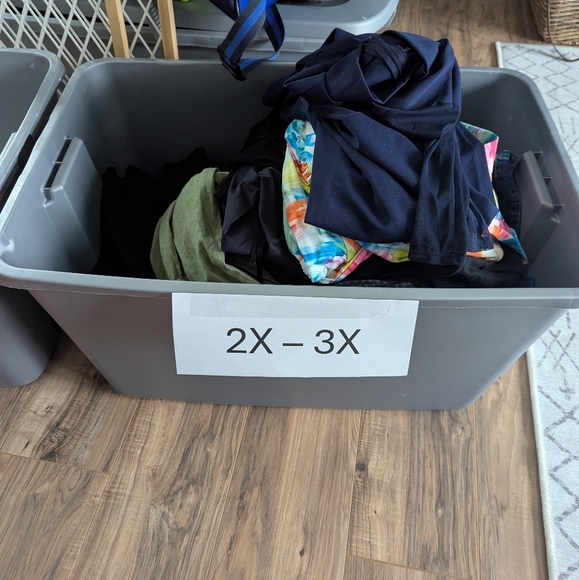 Women's Plus Size Box 3-4x Miscellaneous Box. 5lbs. - Picture 1 of 3